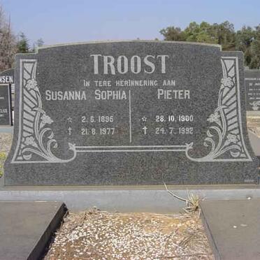 TROOST Pieter 1900-1992 &amp; Susanna Sophia 1895-1977