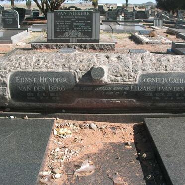 BERG Ernst Hendrik, van den 1895-1972 &amp; Cornelia Catharina Elizabeth KOCK 1894-1972