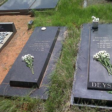 DEYSEL Gert Jacobus 1910-1980 &amp; Edith Emily 1914-1999