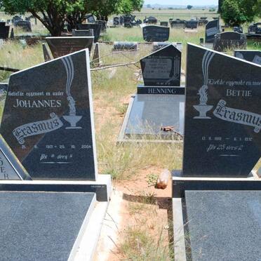 ERASMUS Johannes 1913-2004 :: ERASMUS Bettie 1918-1972 