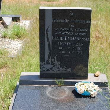 OOSTHUIZEN Elsie Emmarensia 1913-1976