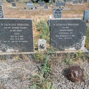 ? John, van 1891-1960 &amp; Gertruida J.E. DE BRUIN 1891-1972