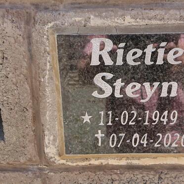 STEYN Rietie 1949-2020