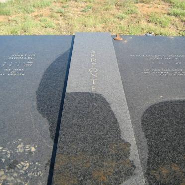 SERFONTEIN Ignatius Michael 1910-1992 &amp; Magdalena Johanna Veronica 1915-