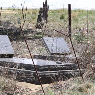Free State, REITZ district, Albertlelie 324, farm cemetery