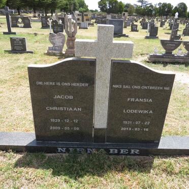 NIENABER Jacob Christiaan 1929-2009 & Fransia Lodewika 1931-2013