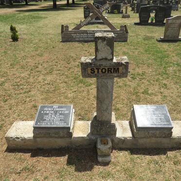 STORM Petrus Johannes 1926-2007 & Margaret 1932-2009 _1 