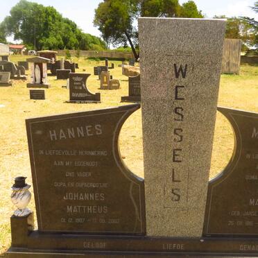WESSELS Johannes Mattheus 1907-2002 & Maria Martha JANSE VAN RENSBURG 1915-2007 
