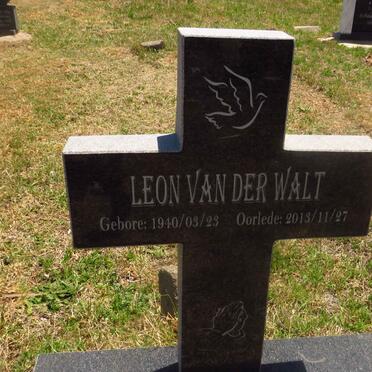 WALT Leon, van der 1940-2013