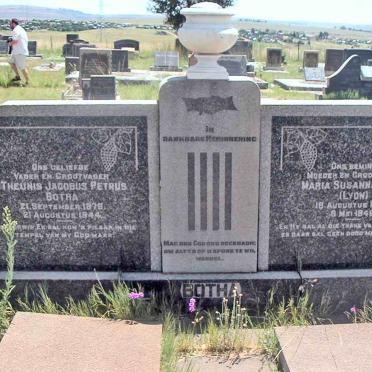 BOTHA Theunis Jacobus Petrus 1878-1944 &amp; Maria Susanna LYON 1884-1946