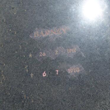 BOUWER Barney 1917-1978 &amp; Annatjie SCHOLTZ 1924- 