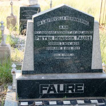 F - Vanne :: Surnames - F