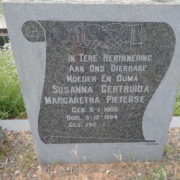 PIETERSE Nicolaas Barnard 1894-1955 &amp; Susanna Gertruida Margaretha 1905-1984 