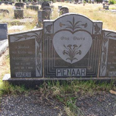 PIENAAR Marthinus 1902-1976 &amp; Hester VISAGIE 1896-1970