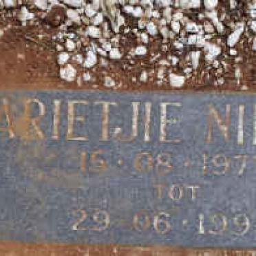 NIEMAND Marietjie 1977-1994