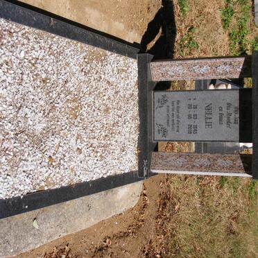 APPÉL Nellie 1945-2010