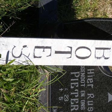 SEPTEMBER M. 1944-2005