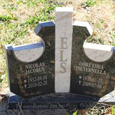 ELS Nicolas Jacobus 1932-2010 &amp; Dorethea Pieternella 1936-2009