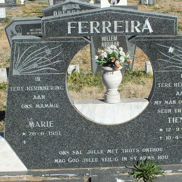 FERREIRA Tienie 1949-1997 &amp; Marie 1951-