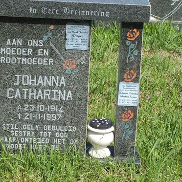 KRUGER Gert Carel Jacobus 1963-2010 :: KRUGER Johanna Dorothea 1941-2007 :: ? Johanna Catharina 1914-1997