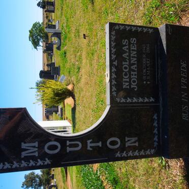 MOUTON Nicolaas Johannes 1943-2004