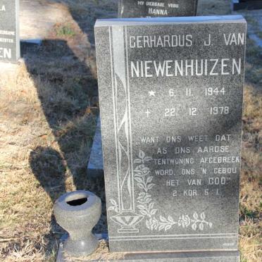 NIEWENHUIZEN Gerhardus J., van 1944-1978