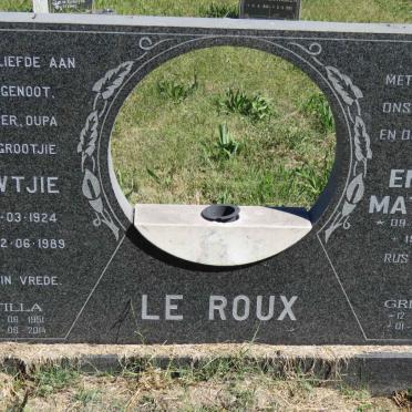 ROUX Louwtjie, le 1924-1989 &amp; Engela Mathilda 1925-2011 :: ROUX Tilla, le 1951-2014 :: ROUX Grietjie, le 1949-2011