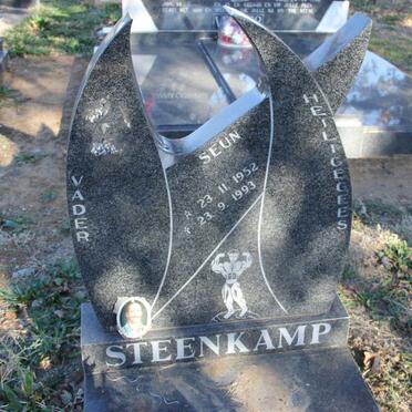 STEENKAMP Seun 1952-1993