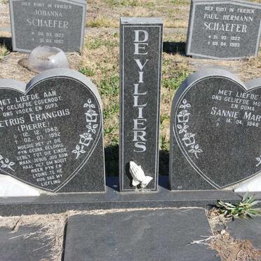 VILLIERS Petrus Francois, de 1942-1992 &amp; Sannie Maria 1946-