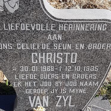 ZYL Christo, van 1968-1985
