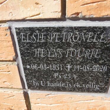 FOURIE Jacobus Jan Hendrik 1930-1979 &amp; Elsie Petronella Heyns 1931-2020