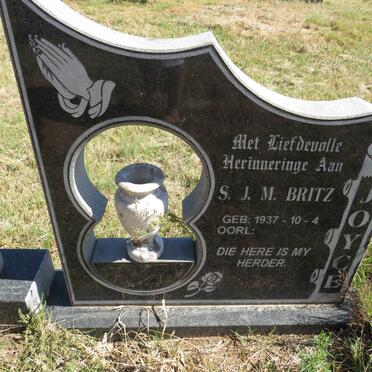 BRITZ P.C.J. 1924-1996 & S.J.M. 1937-_1