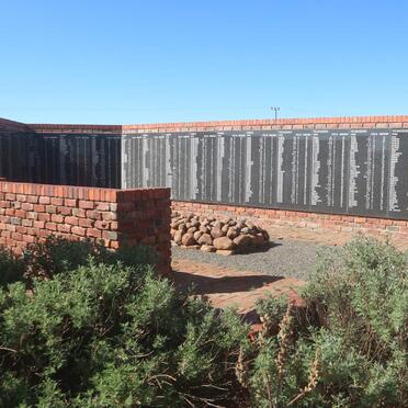 11. Overview / Oorsig