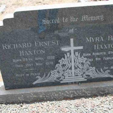 HAXTON Richard Ernest 1882-1970 &amp; Myra Beryl ROBERTS 1889-1958