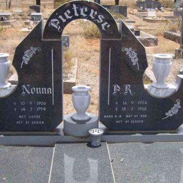 PIETERSE P.R. 1904-1988 &amp; Nonna 1906-1994