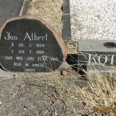 KOTZE Jan Albert 1934-1996 &amp; Susanna Elizabeth 1936-