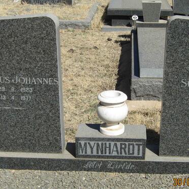 MYNHARDT Cornelius Johannes 1923-1977 &amp; Susanna E.V. 1928-
