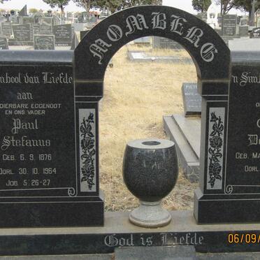 MOMBERG Paul Stefanus 1876-1964 &amp; Gezina Dorathea MARX 1891-1969