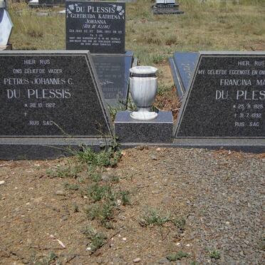 PLESSIS Petrus Johannes C., du 1922- &amp; Francina Maria 1925-1992