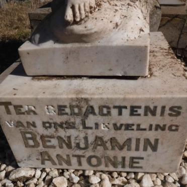 ? Benjamin Antonie
