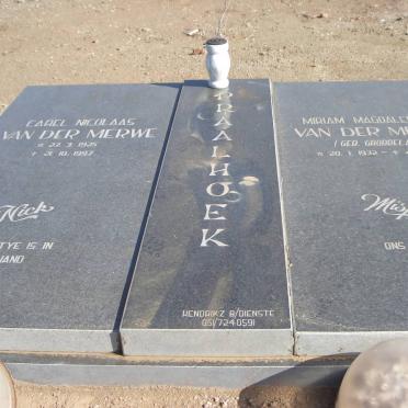 MERWE Carel Nicolaas, van der 1925-1997 &amp; Miriam Magdalena GROBBELAAR 1932-2001