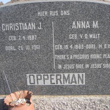 OPPERMAN Christiaan J. 1887-1961 &amp; Anna M. V.D. WALT 1889-1960
