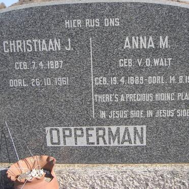 OPPERMAN Christiaan J. 1887-1961 &amp; Anna M. V.D. WALT 1889-1960