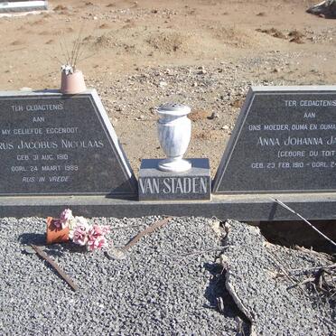 STADEN Petrus Jacobus Nicolaas, van 1910-1989 &amp; Anna Johanna Jacoba DU TOIT 1910-2003