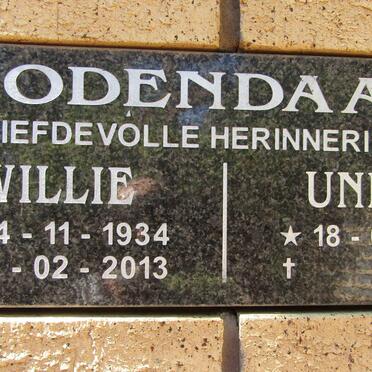 ODENDAAL Willie 1934-2013 &amp; Unique 1940-