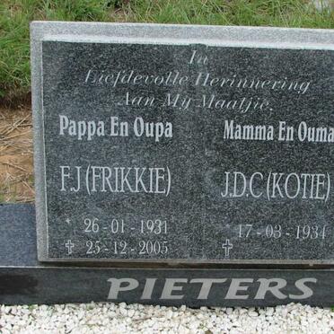 PIETERS F.J. 1931-2005 &amp; J.D.C. 1934-