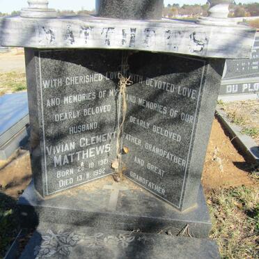 MATTHEWS Vivian Clement 1921-1992