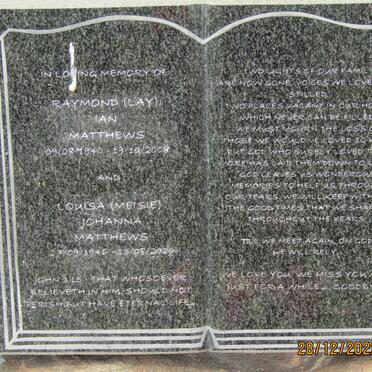 MATTHEWS Raymond Ian 1940-2008 &amp; Louisa Johanna 1946-2020