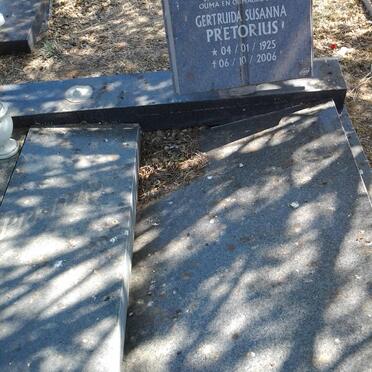 PRETORIUS Gert J.S. 1920-1991 &amp; Gertruida Susanna 1925-2006