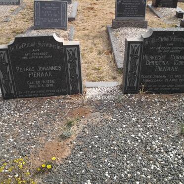 PIENAAR Petrus Johannes 1896-1978 :: PIENAAR Huibrecht Cornelia Christina nee JORDAAN 1901-1956